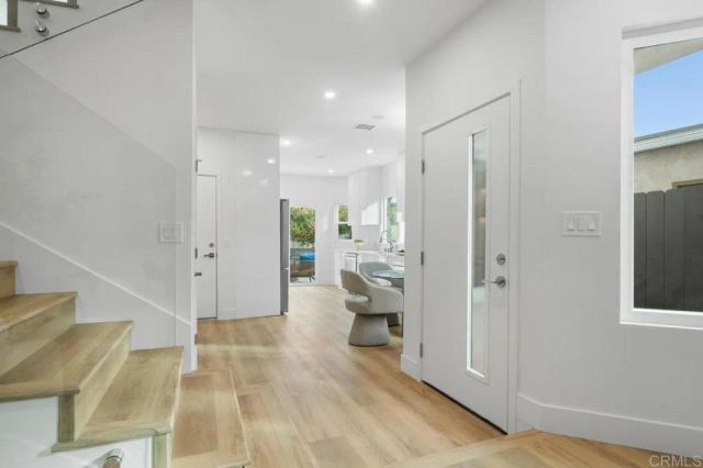 972 Sapphire Street, San Diego, CA 92109