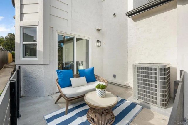 972 Sapphire Street, San Diego, CA 92109