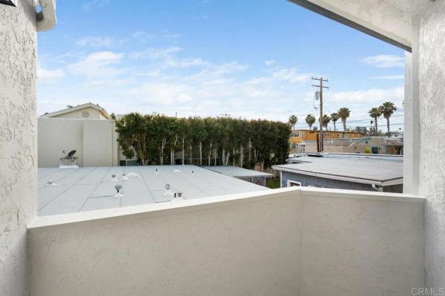 972 Sapphire Street, San Diego, CA 92109