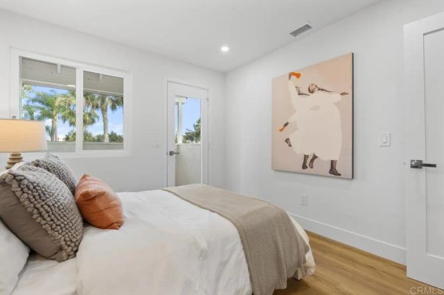 972 Sapphire Street, San Diego, CA 92109