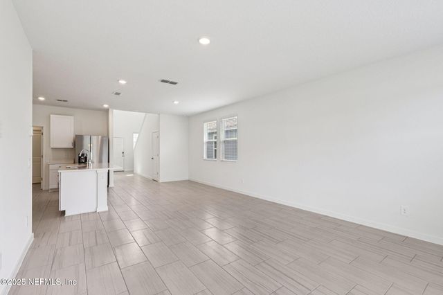 7783 CAHILL Lane, Jacksonville, FL 32219