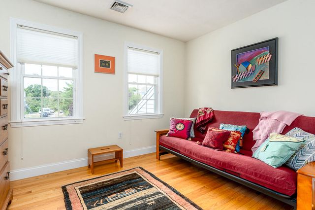 7 Mizzen Lane, Bourne, MA 02532