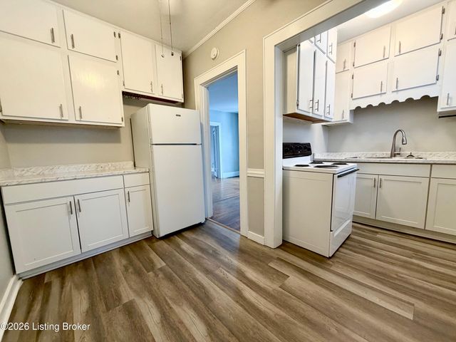 4733 S 3rd St 3, Louisville, KY 40214