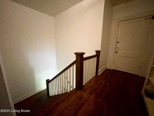 4733 S 3rd St 3, Louisville, KY 40214