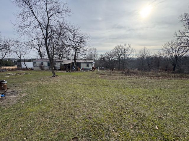4058 County Road 5360, Willow Springs, MO 65793