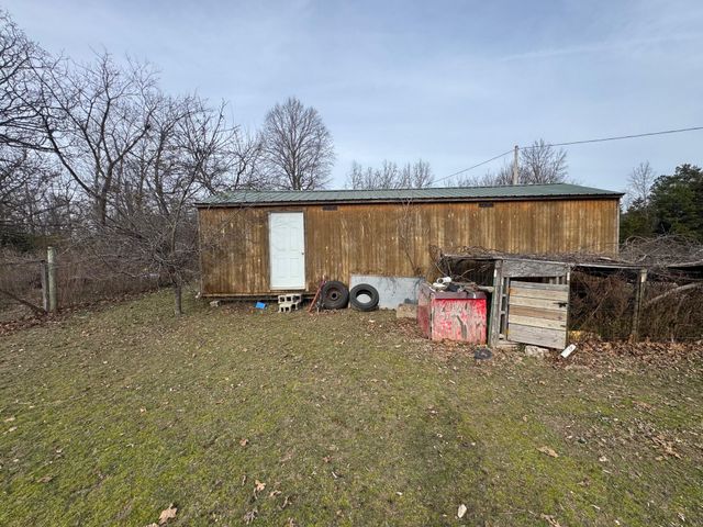 4058 County Road 5360, Willow Springs, MO 65793