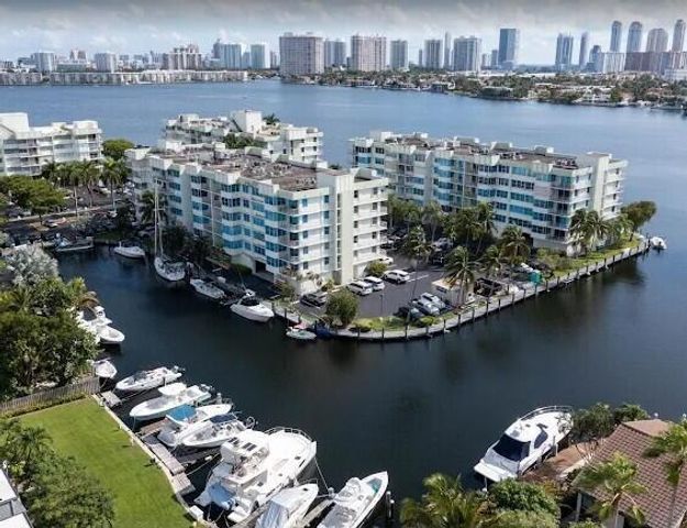 16546 NE 26TH Avenue 6J, North Miami Beach, FL 33160