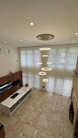 20 Kettlepond Road, Jericho, NY 11753