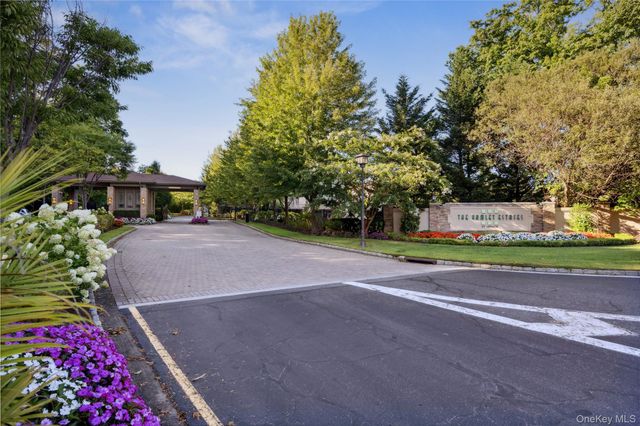 20 Kettlepond Road, Jericho, NY 11753
