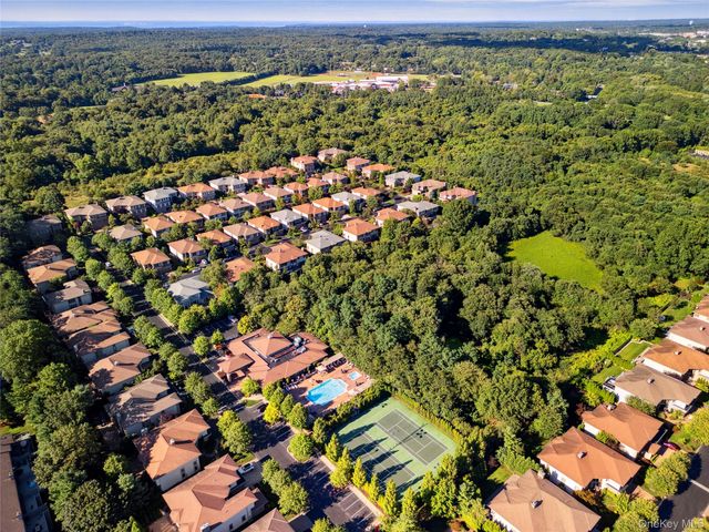 20 Kettlepond Road, Jericho, NY 11753