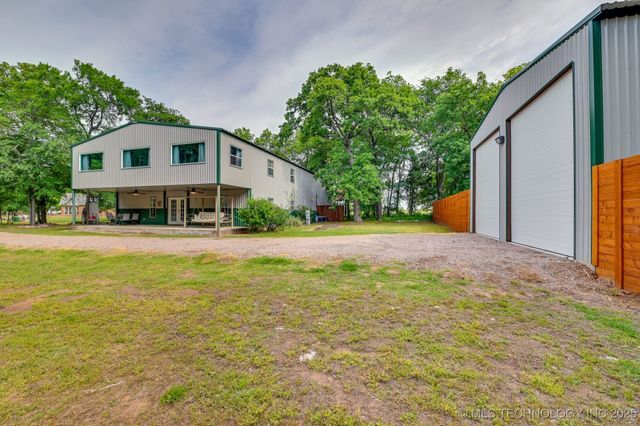 1694 Boat Ramp Road, Kingston, OK 73439