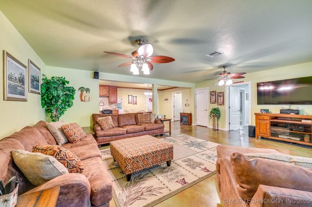 1694 Boat Ramp Road, Kingston, OK 73439