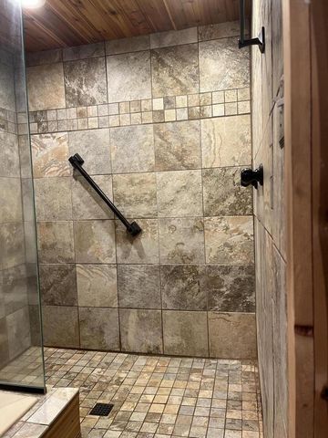 2904 Shady LANE, Twin Lakes, WI 53181