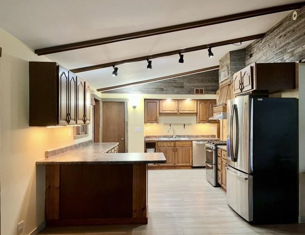2904 Shady LANE, Twin Lakes, WI 53181