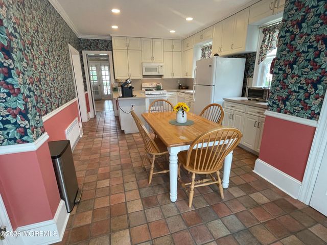 315 Allen Avenue, Allenhurst, NJ 07711
