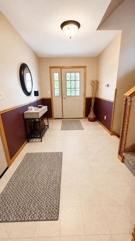 3171 MOCKINGBIRD WAY, Oshkosh, WI 54904