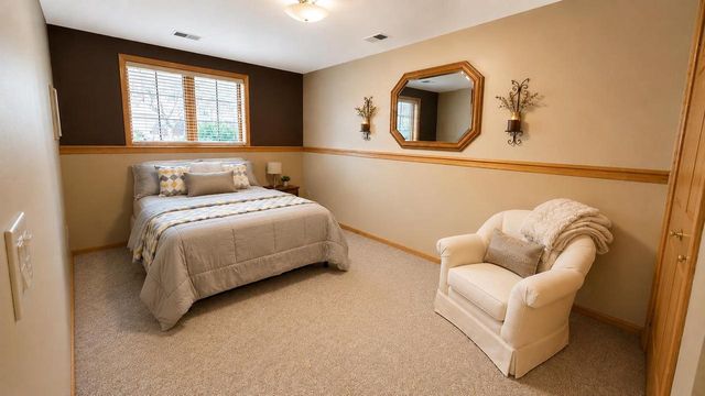 3171 MOCKINGBIRD WAY, Oshkosh, WI 54904