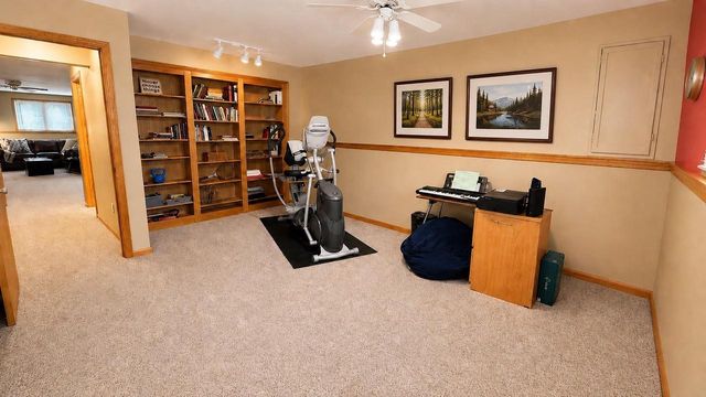 3171 MOCKINGBIRD WAY, Oshkosh, WI 54904
