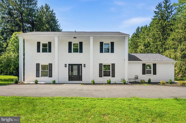 9828 WATTS BRANCH DR, Rockville, MD 20850