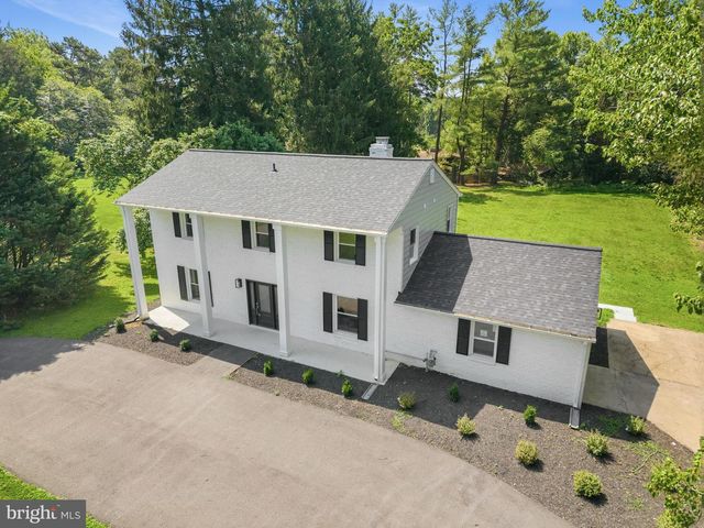 9828 WATTS BRANCH DR, Rockville, MD 20850