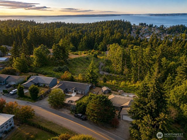 939 James Way, Camano Island, WA 98282