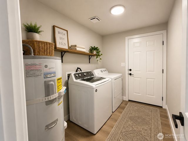 939 James Way, Camano Island, WA 98282