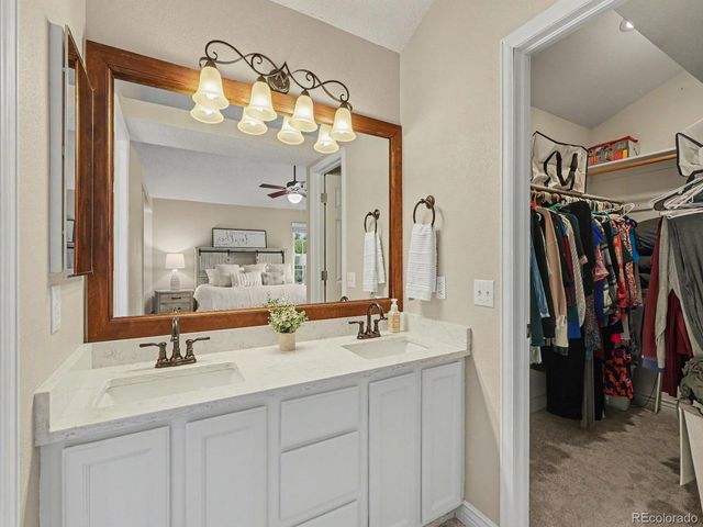 15936 W 64th Cir, Arvada, CO 80007