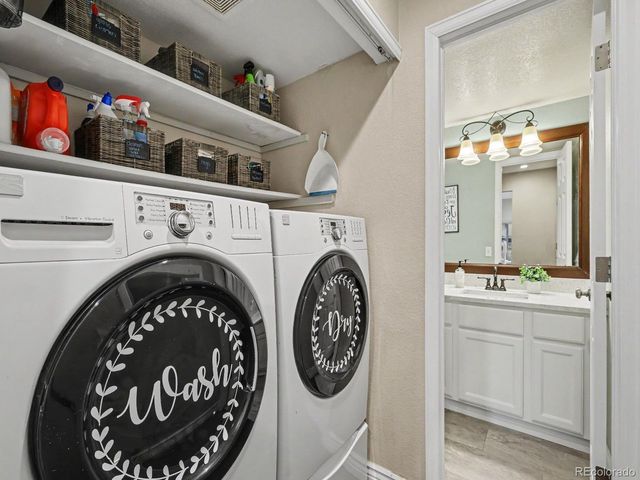 15936 W 64th Cir, Arvada, CO 80007
