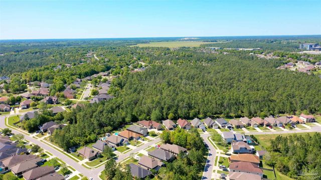 8725 Rush Ln, Pensacola, FL 32526