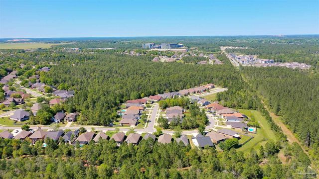 8725 Rush Ln, Pensacola, FL 32526