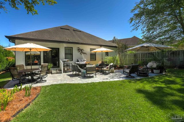 8725 Rush Ln, Pensacola, FL 32526