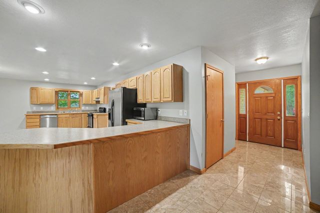 5531 N Clarence Court, Sanford, MI 48657