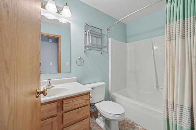 5531 N Clarence Court, Sanford, MI 48657