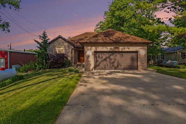 5531 N Clarence Court, Sanford, MI 48657