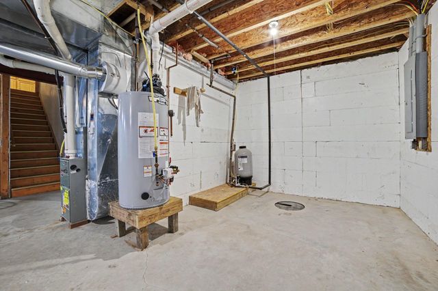 5531 N Clarence Court, Sanford, MI 48657