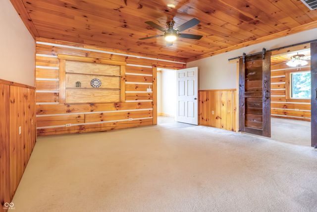 6005 Hoover Road, Nashville, IN 47448