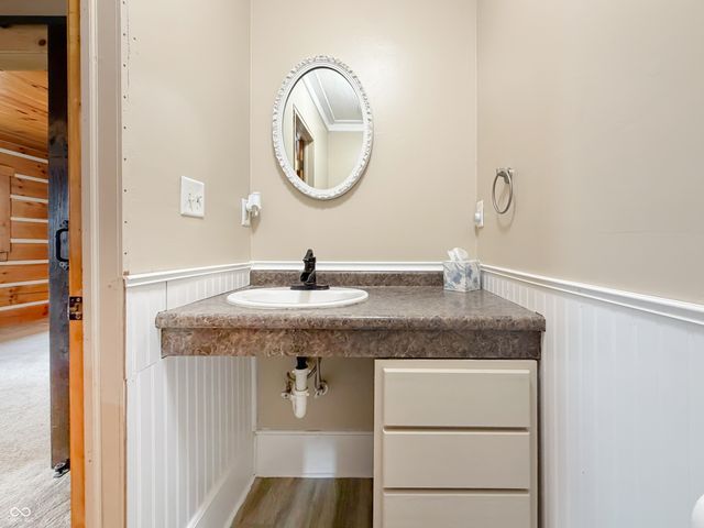 6005 Hoover Road, Nashville, IN 47448