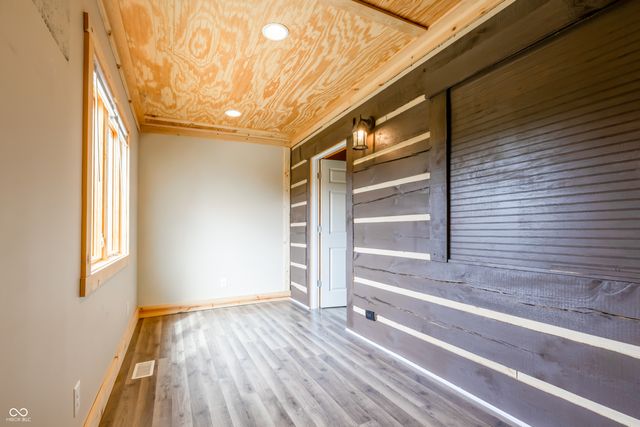 6005 Hoover Road, Nashville, IN 47448