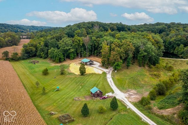 6005 Hoover Road, Nashville, IN 47448