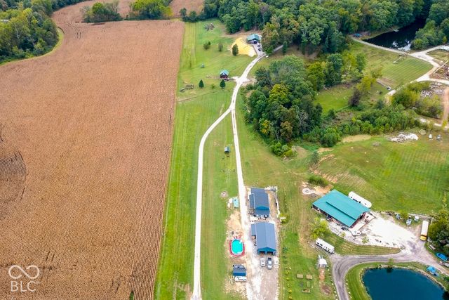 6005 Hoover Road, Nashville, IN 47448