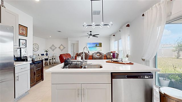 33941 SKY BLOSSOM CIRCLE, Leesburg, FL 34788