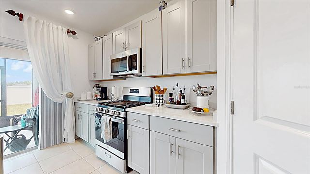 33941 SKY BLOSSOM CIRCLE, Leesburg, FL 34788