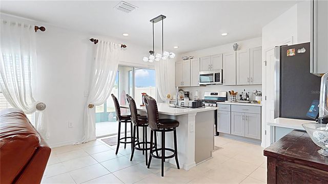 33941 SKY BLOSSOM CIRCLE, Leesburg, FL 34788