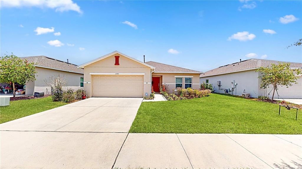33941 SKY BLOSSOM CIRCLE, Leesburg, FL 34788