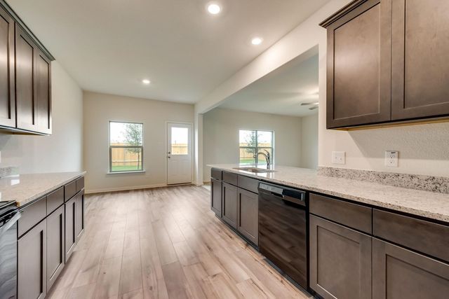 644 aqueduct Drive, Seagoville, TX 75159