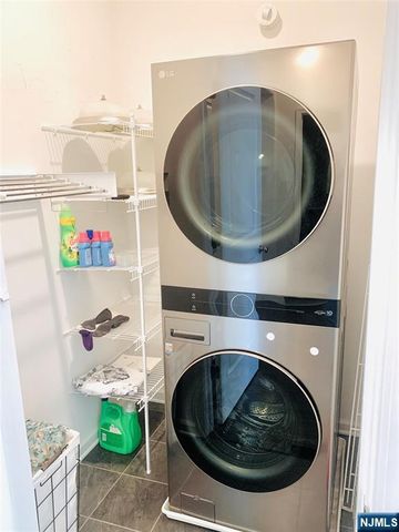 33 Parkside Lane 33, Teaneck, NJ 07666