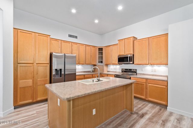 2232 S NIELSON Street, Gilbert, AZ 85295