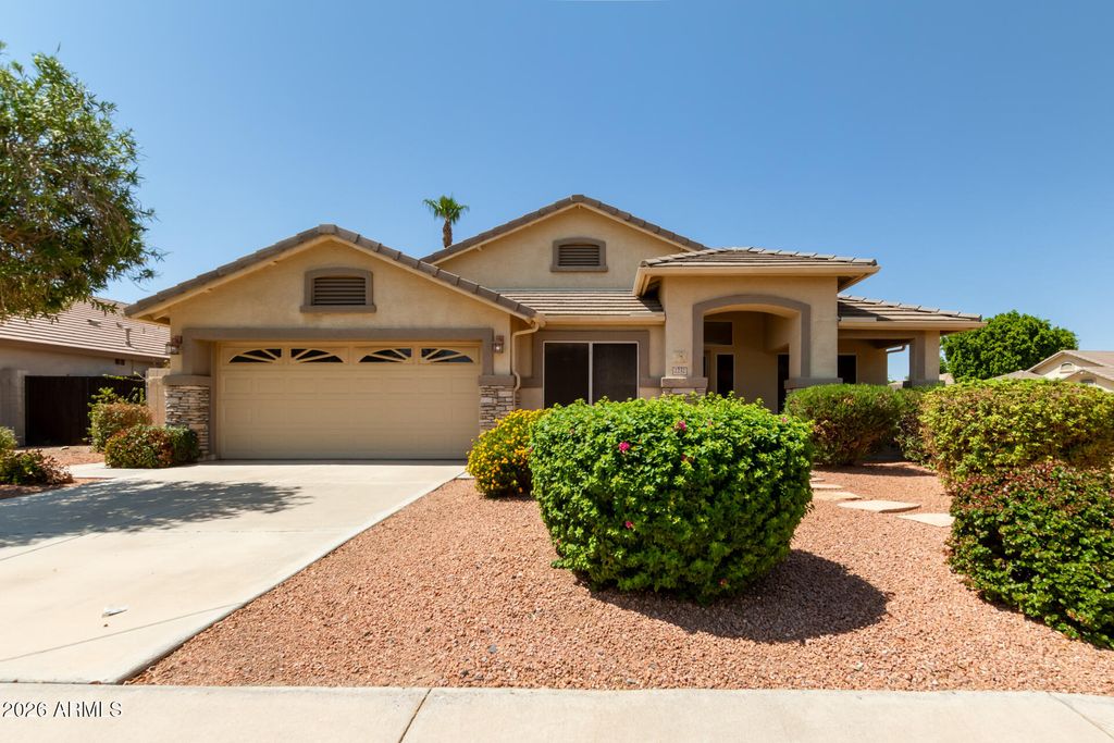 2232 S NIELSON Street, Gilbert, AZ 85295