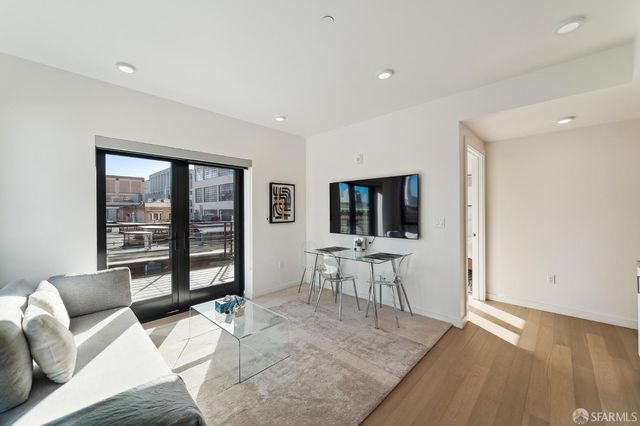 1201 Sutter Street 408, San Francisco, CA 94109