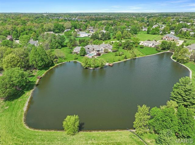 2102 Clairmont Drive, Shiloh, IL 62221